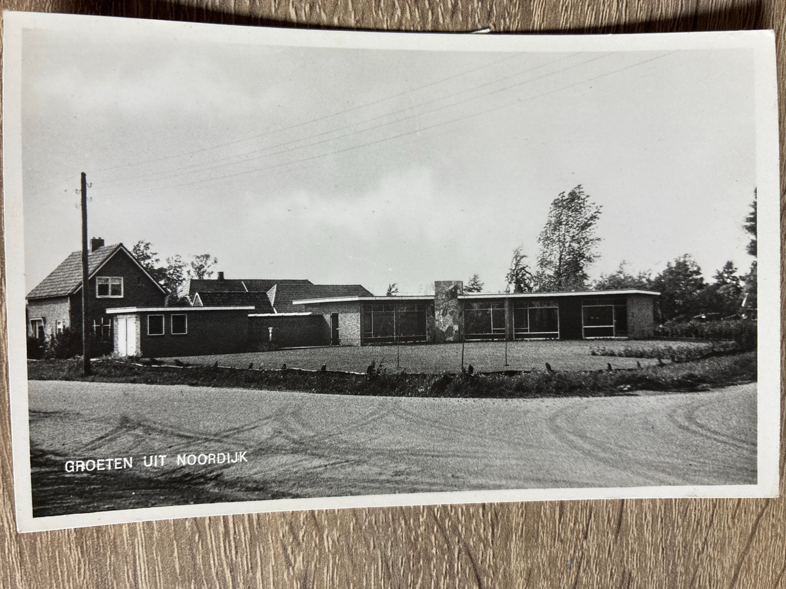 Oude ansichtkaart Noordijk Neede café Hassink, Verzamelen, Ophalen of Verzenden, 1960 tot 1980, Ongelopen, Gelderland
