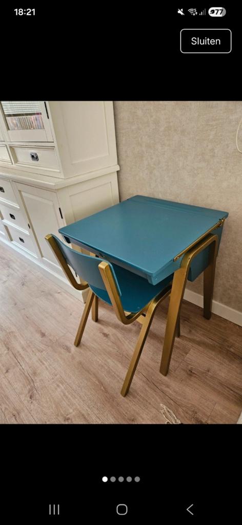 Oude lessenaar, bureau met stoel, Ophalen, Gebruikt, Tafel(s) en Stoel(en)