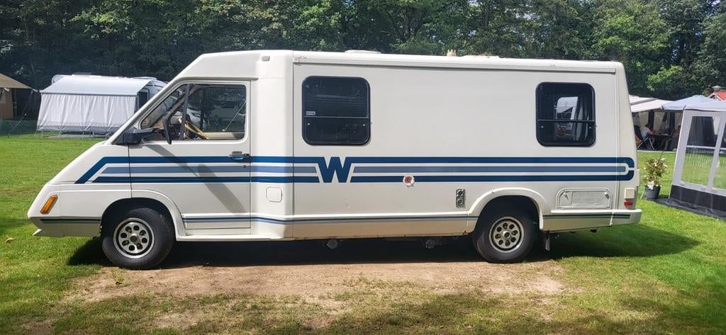 Unieke Winnebago le Sharo uit 1988, Caravans en Kamperen, Campers, Buscamper of Camperbus, Reservewiel, Tot en met 2, Particulier