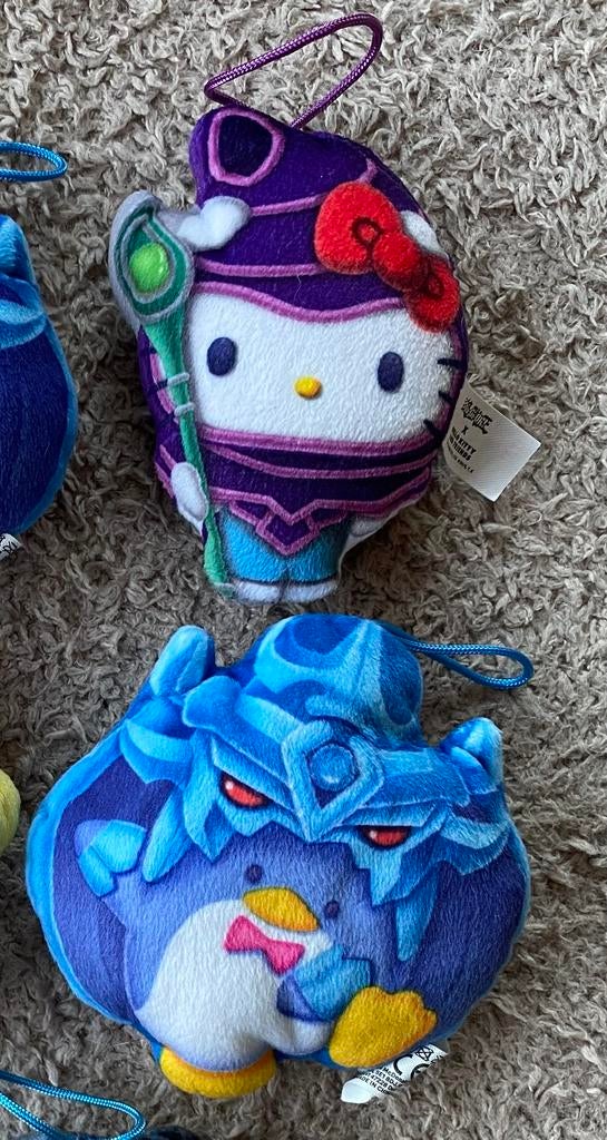 McDonald's Happy Meal Toys Yu-Gi-Oh x (Sanrio) Hello Kitty, Ophalen of Verzenden, Gebruikt