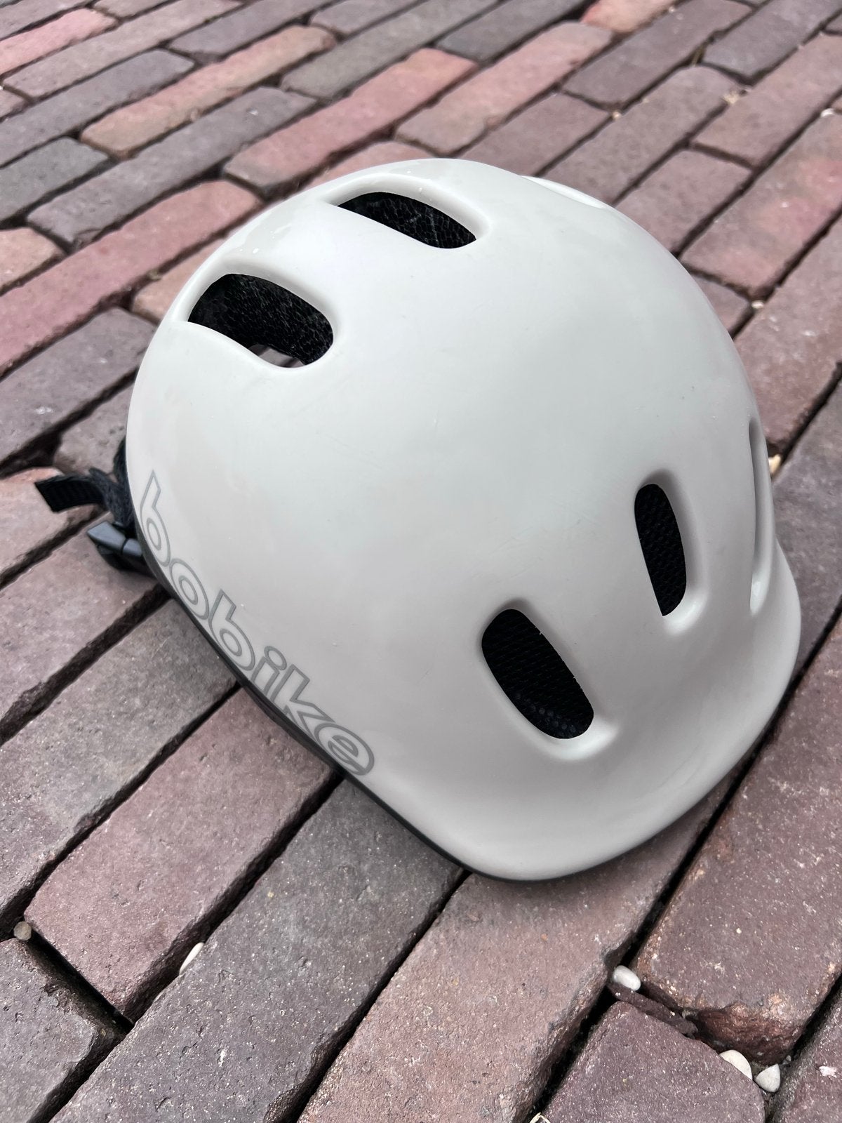 Bobike fietshelm voor kinderen - grijs, Fietsen en Brommers, Ophalen, Gebruikt, Overige maten, Jongen of Meisje