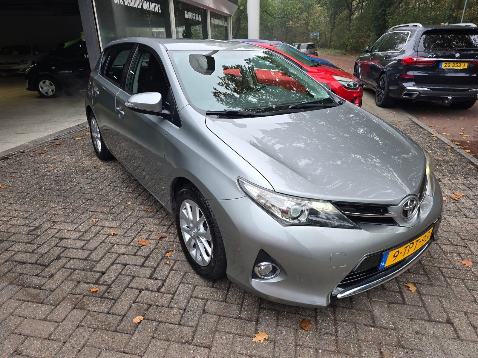 Toyota Auris 1.3 Now | 1E EIGENAAR | 3/6 OF 12MND GARANTIE |, Auto's, Voorwielaandrijving, Gebruikt, 4 cilinders, 49 €/maand