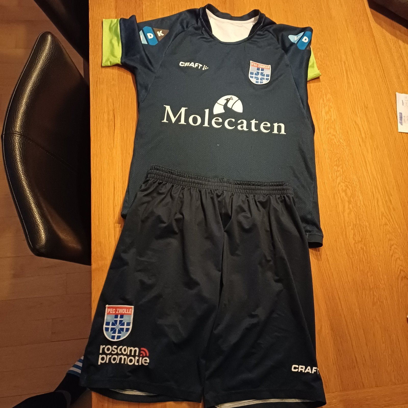 PEC Zwolle Voetbaltenue - Shirt Maat M & Broekje Maat S, Maat M, Ophalen, Gebruikt, Set