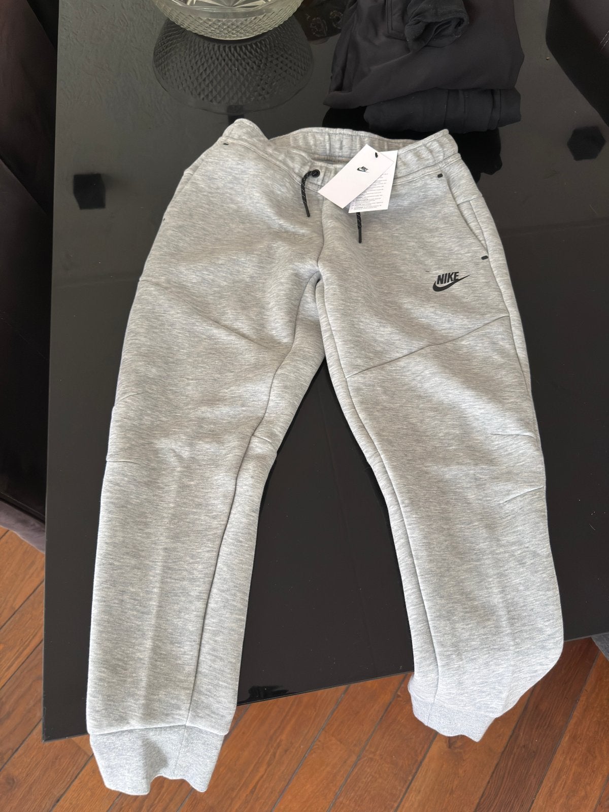 Nike tech traingsbroeks kindermaat M (nieuw), Kleding | Heren, Broeken en Pantalons, Ophalen of Verzenden, Zo goed als nieuw, Overige maten