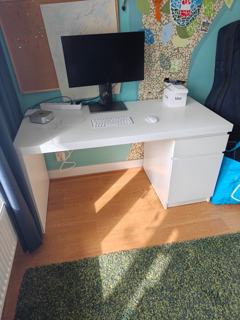Computer / kinder Bureau (in prima staat), Huis en Inrichting, Bureaus, Ophalen, Demontabel, Gebruikt, Hout