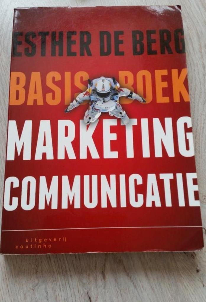 Basisboek Marketing Communicatie - Esther de Berg, Boeken, Ophalen of Verzenden