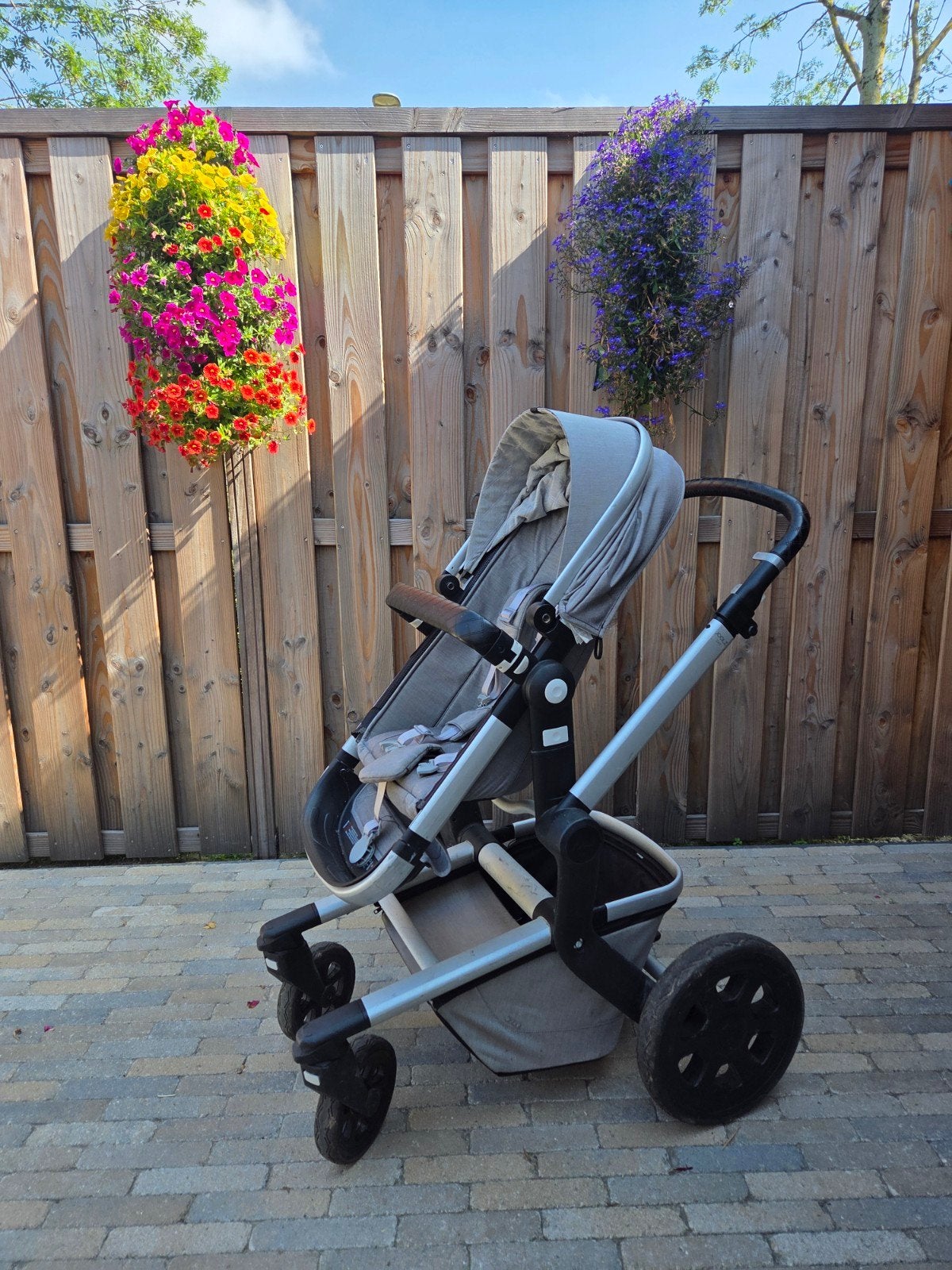 Joolz Day 2 kinderwagen met reiswieg en accessoires, Zo goed als nieuw, Combiwagen, Verstelbare duwstang, Ophalen