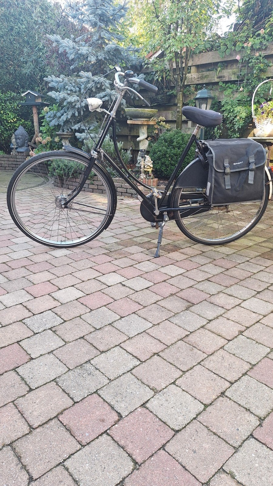 Mooie zwarte Gazelle omafiets met 3 versnellingen en tassen, Gebruikt, Versnellingen, Gazelle, Trommelrem