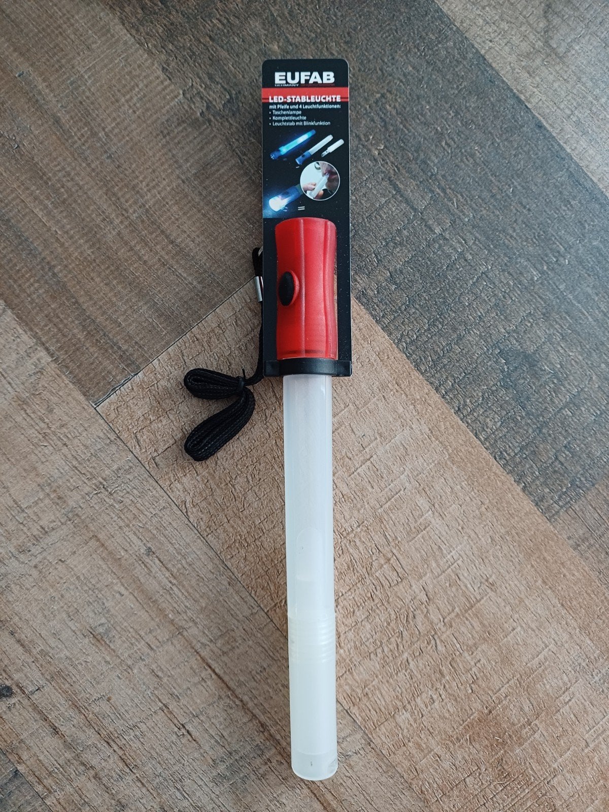 Nieuwe EUFAB LED-Stabiel Lamp met Fluitje en 4 Lichtfuncties, Ophalen of Verzenden, Nieuw, Batterij