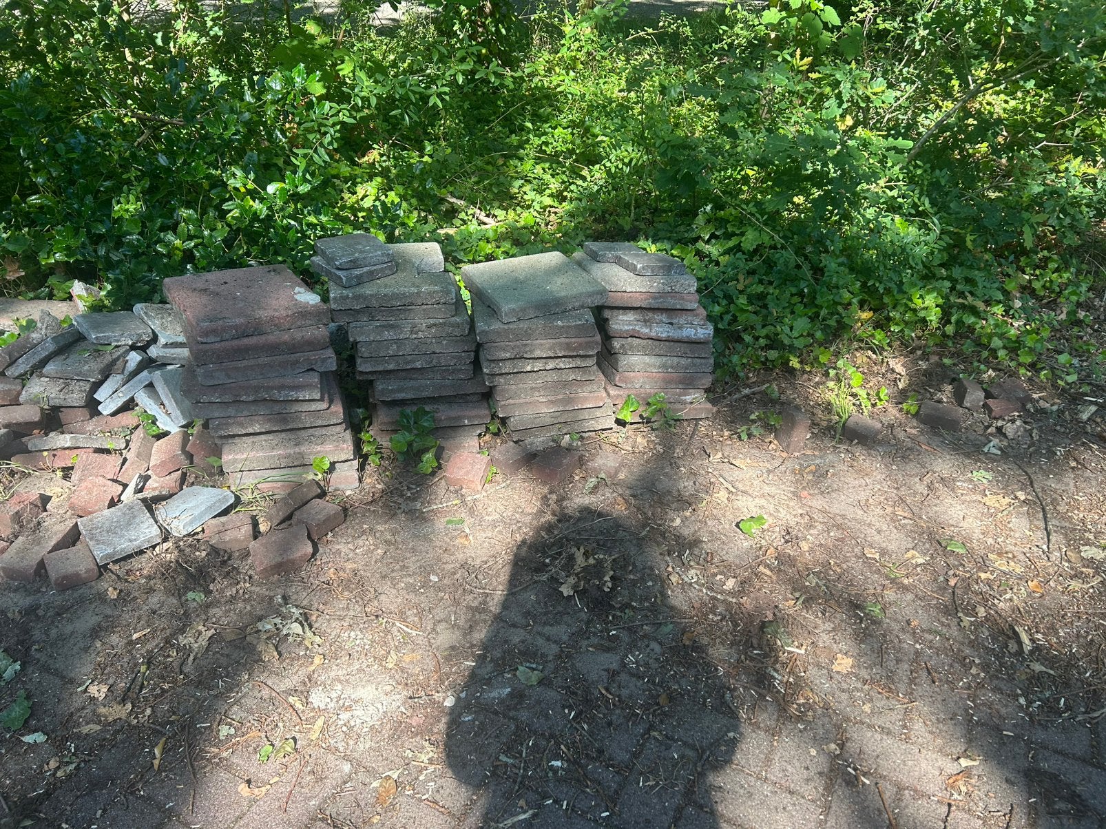 40 Tegels GRATIS, Tuin en Terras, Ophalen, Gebruikt, Beton, Terrastegels