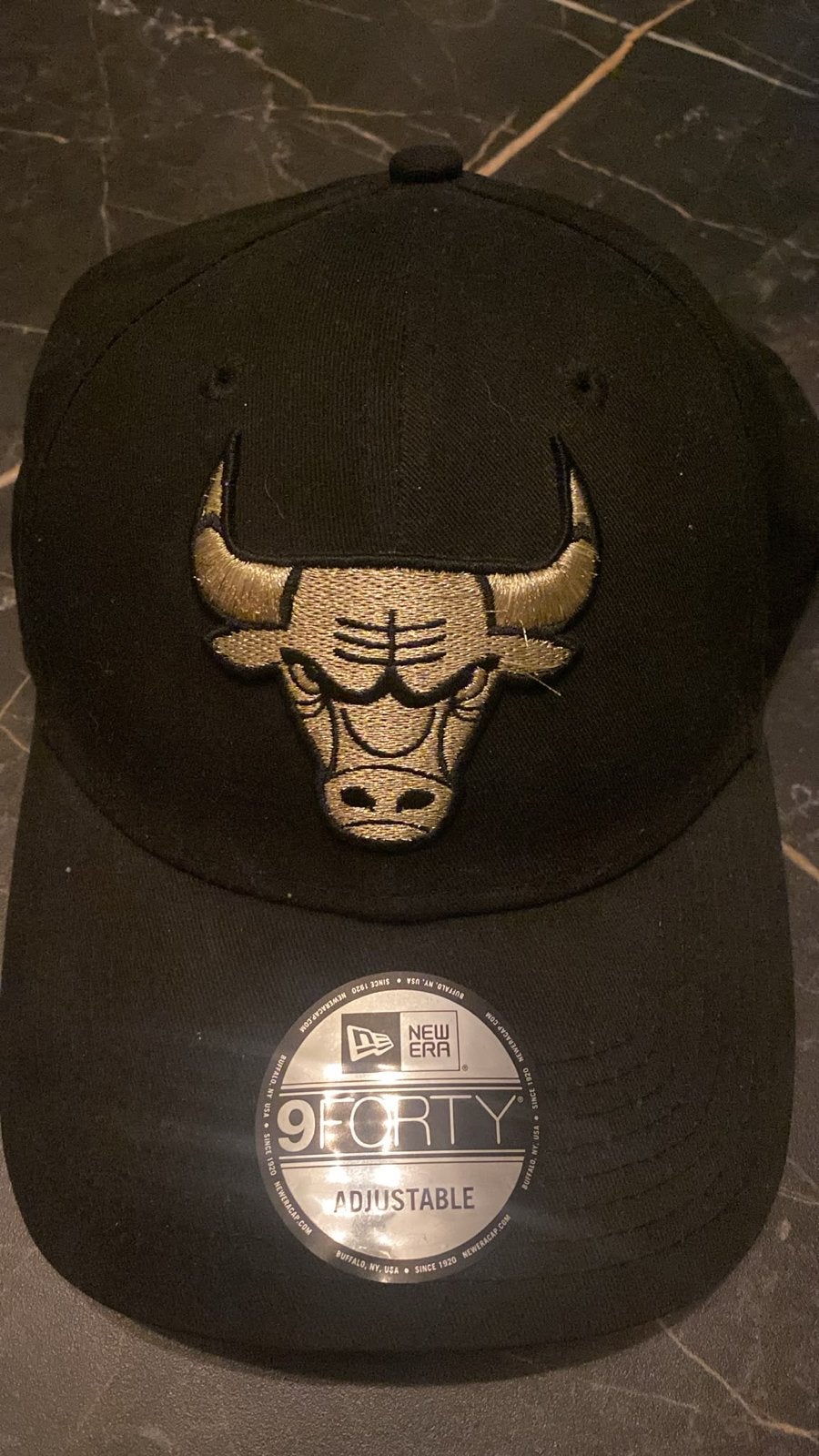 New Era 9FORTY Chicago Bulls Pet - Zwart/Goud, Ophalen of Verzenden, Nieuw, One size fits all, Pet