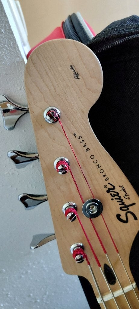 Squier bij Fender Bronco basgitaar torino rood, Muziek en Instrumenten, Snaarinstrumenten | Gitaren | Bas, Ophalen, Zo goed als nieuw