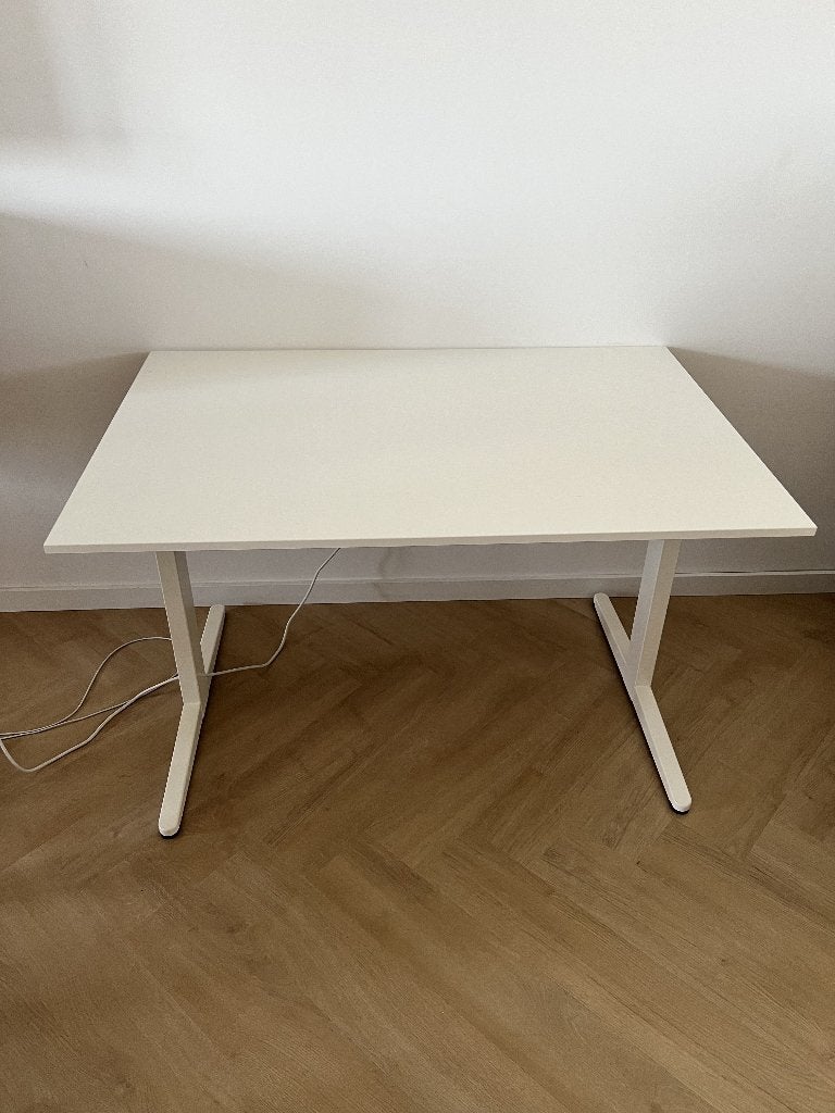 Gispen Bureau 120 x 80, Ophalen, Gispen, 120 cm, Hout