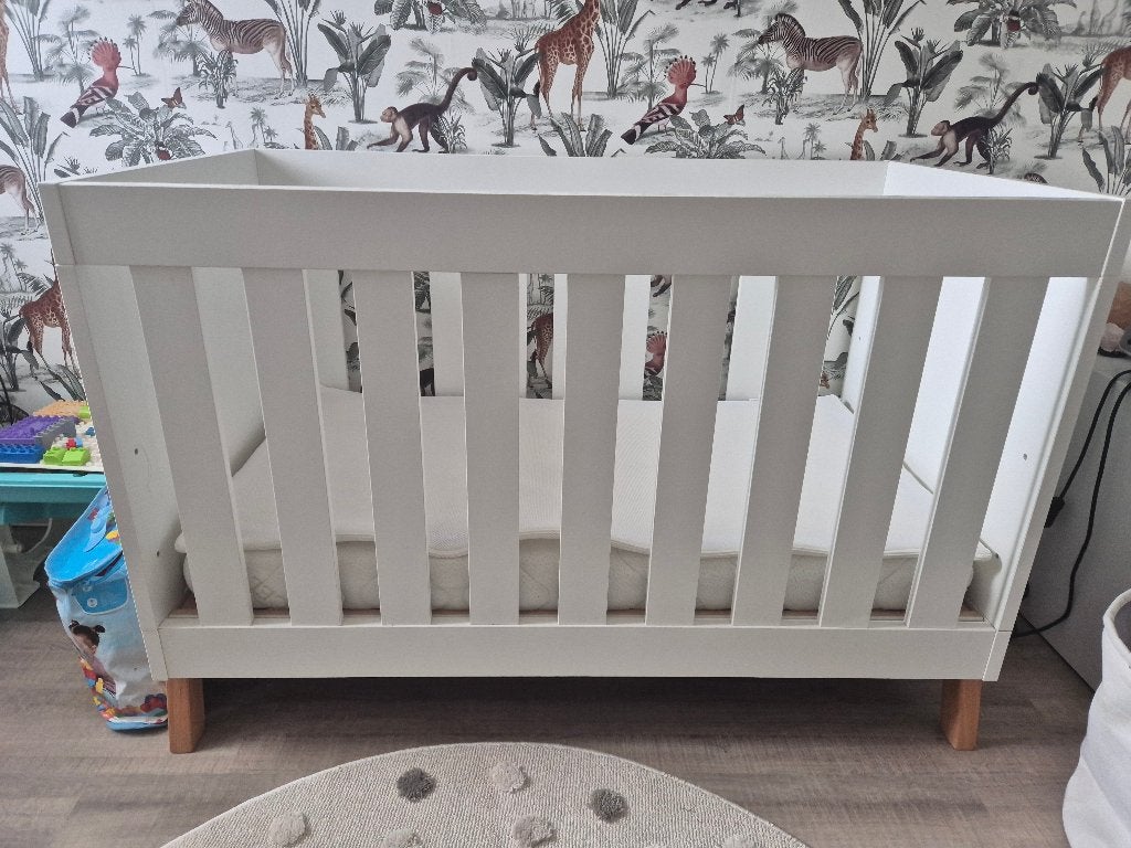 Commode en ledikant, Ophalen, Gebruikt, Jongetje of Meisje