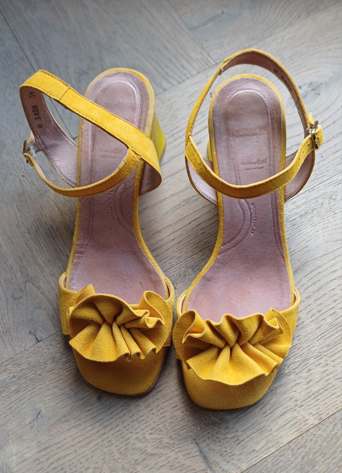 Wonder sandalen met brede hak, suède, geel, maat 39, Kleding | Dames, Wonder, Geel, Gedragen, Sandalen of Muiltjes