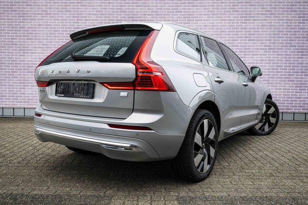 Volvo XC60 Plug-in Hybrid T6 AWD Ultimate Bright | Long Rang, Auto's, 12 maanden, Gebruikt, Euro 6, 4 cilinders