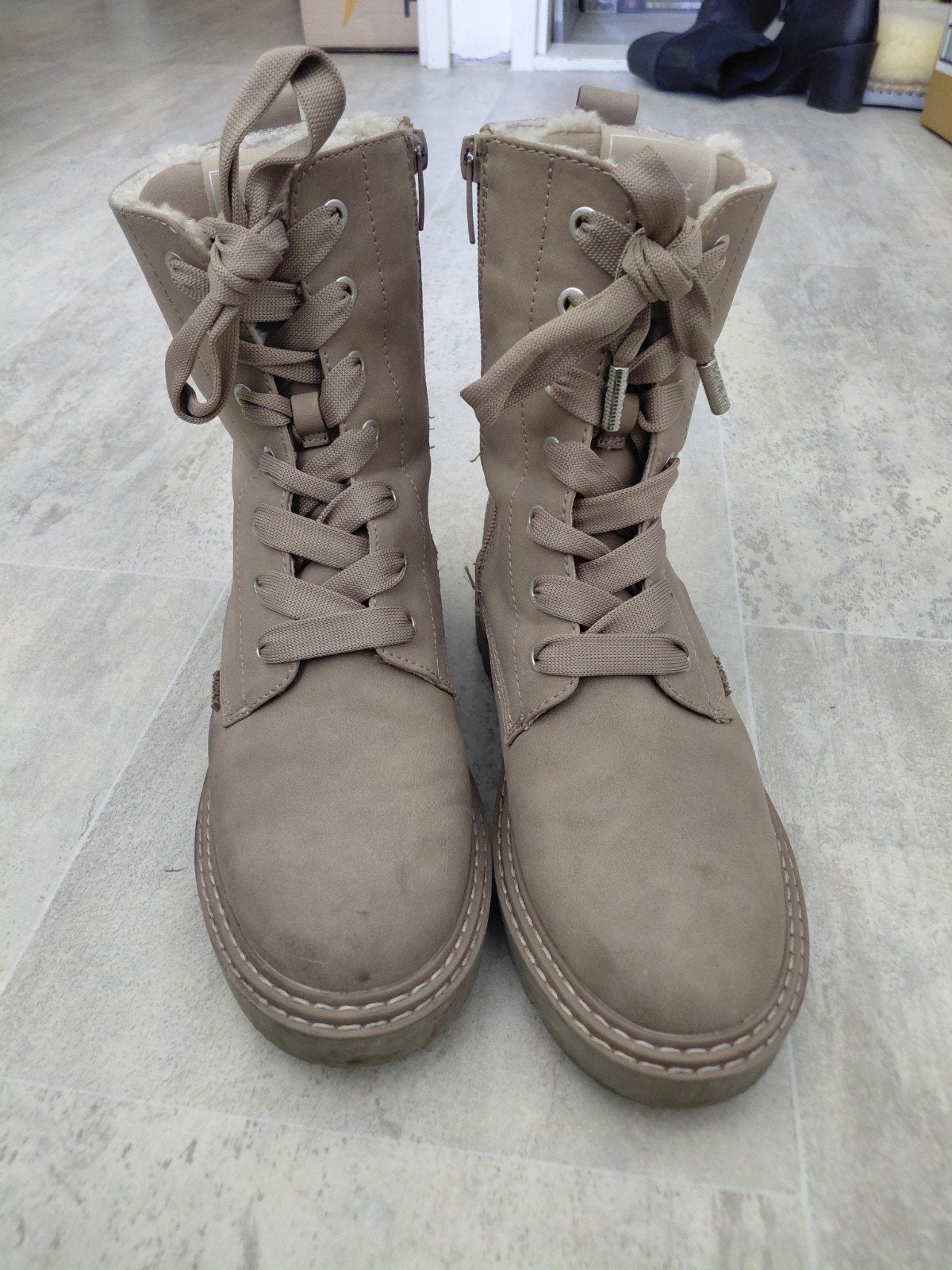 MEXX gevoerde veterlaarzen - Maat 38, MEXX, Beige, Lage of Enkellaarzen, Ophalen of Verzenden