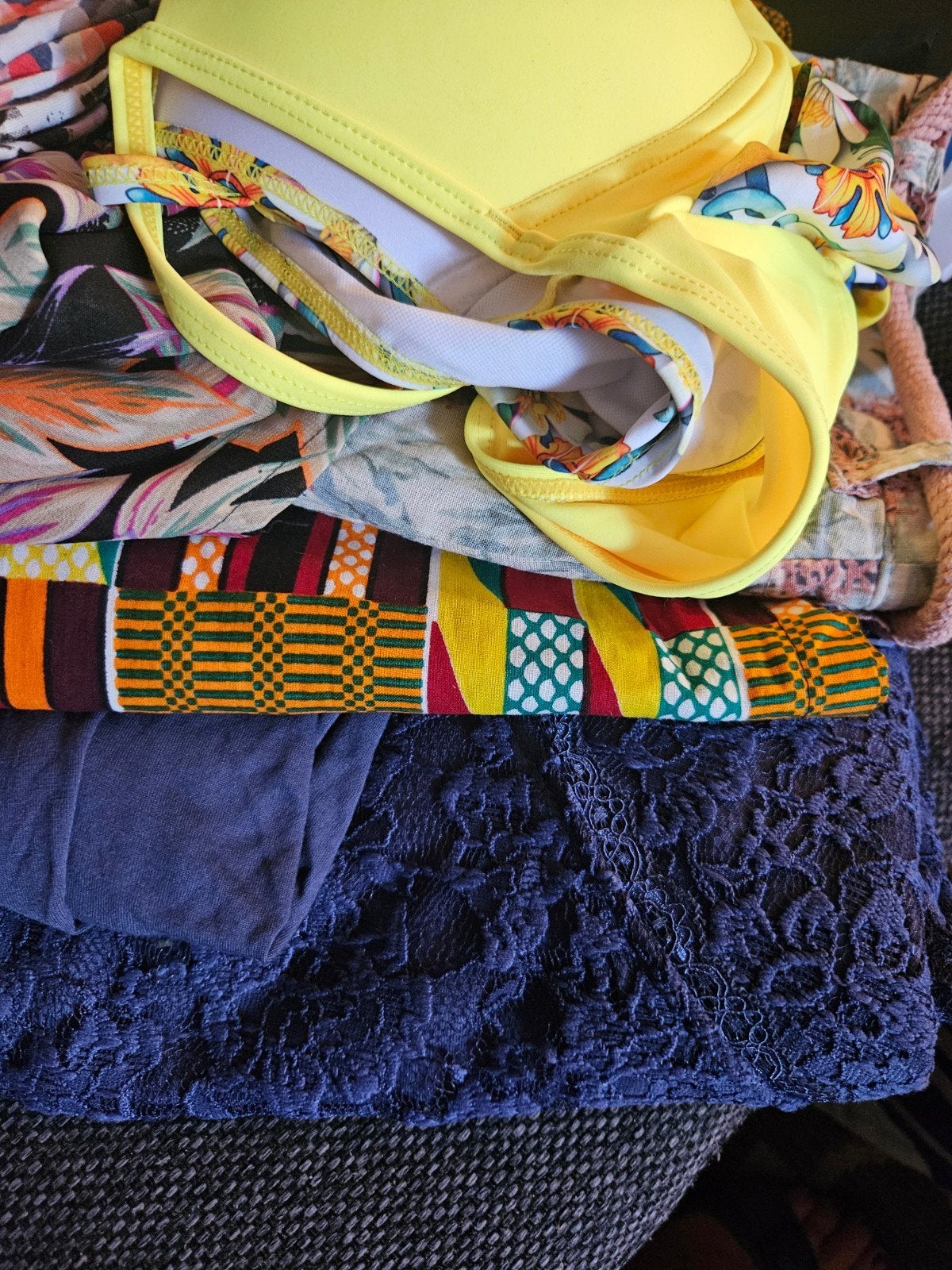 dames kleding in de maat 46, Ophalen of Verzenden, Zo goed als nieuw, Broek of Spijkerbroek