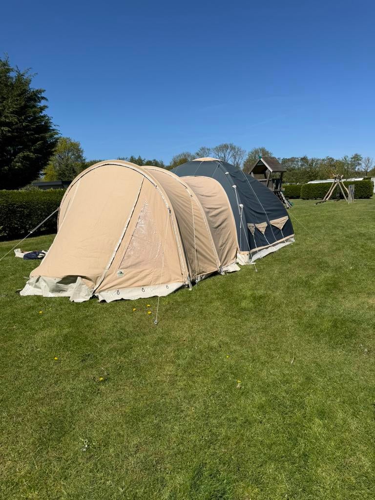 Karsten oppomp tent (3.80 x 3.80 m) in zeer goede staat, Ophalen of Verzenden, Zo goed als nieuw, Tot en met 6