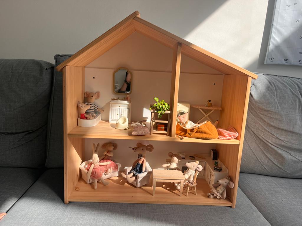 Ikea Flisat poppenhuis hout zonder accessoires, Kinderen en Baby's, Ophalen, Poppenhuis