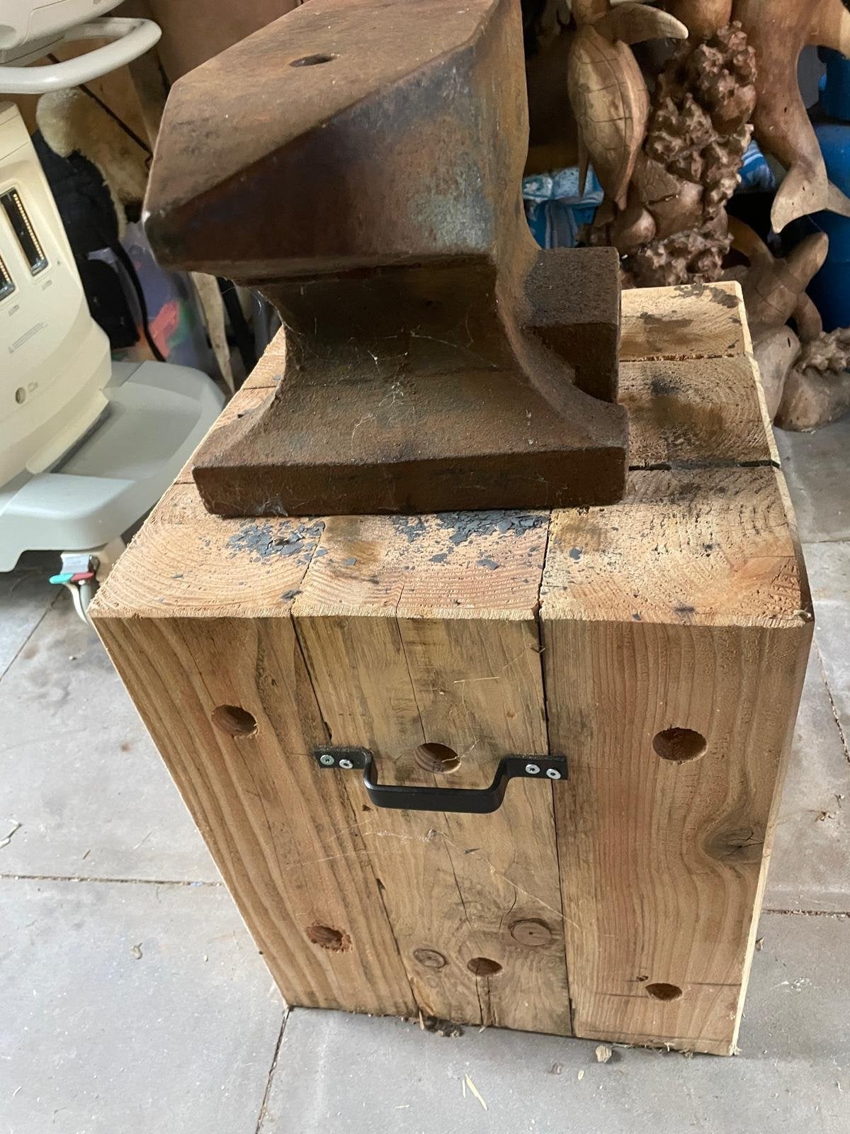 Aambeeld Kohlswa Sweden met houten blok, Antiek en Kunst, Ophalen