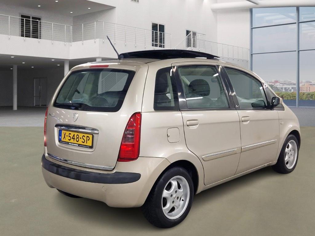 Lancia Musa 1.4-16V Platino/AUTOMAAT, Voorwielaandrijving, Gebruikt, 400 kg, Bedrijf