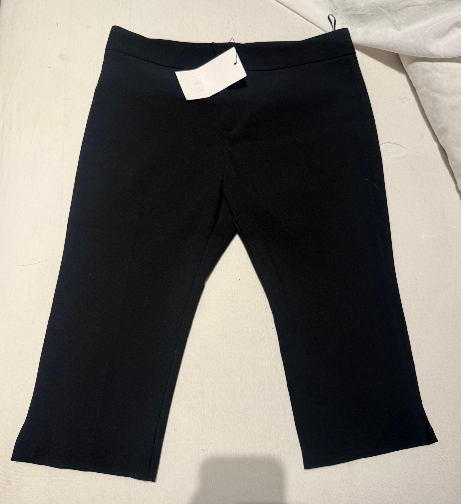 Zara capri broek maat M nieuwe collectie, Maat 38/40 (M), Zwart, Nieuw, Ophalen of Verzenden