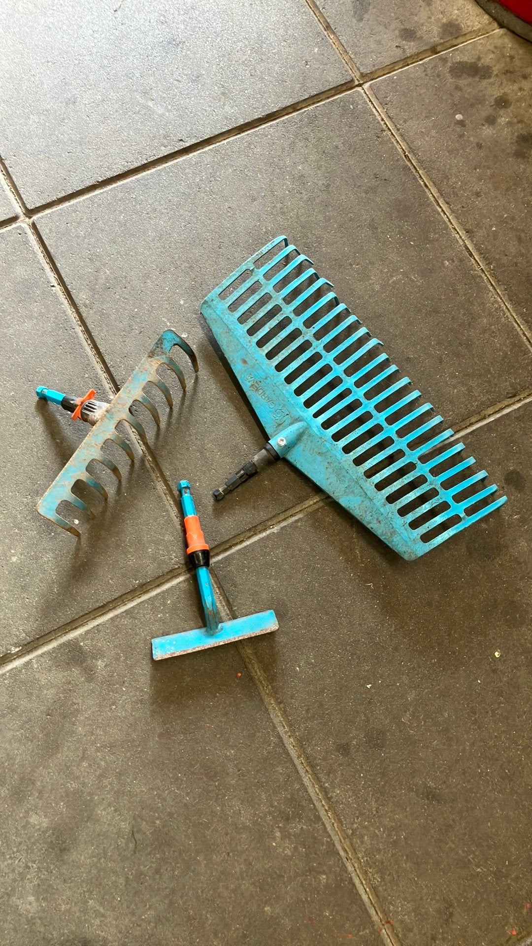 Gardena combisteel gereedschap oa hark , bladhark , schoffel, Ophalen of Verzenden, Hark