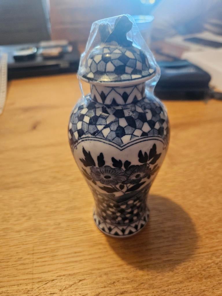Delfts Blauw miniatuur vaasje met molen en zeilschip, Ophalen