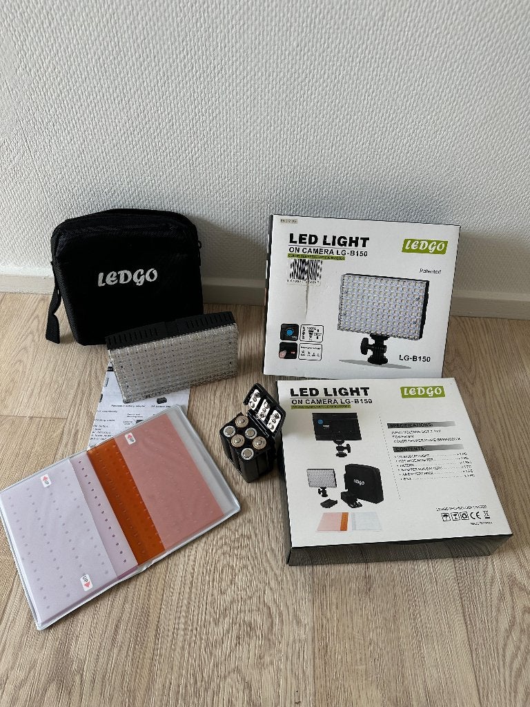 Ledgo LG-B150 LED light voor camera/video, Ophalen of Verzenden, Gebruikt, Lamp of Flitsset