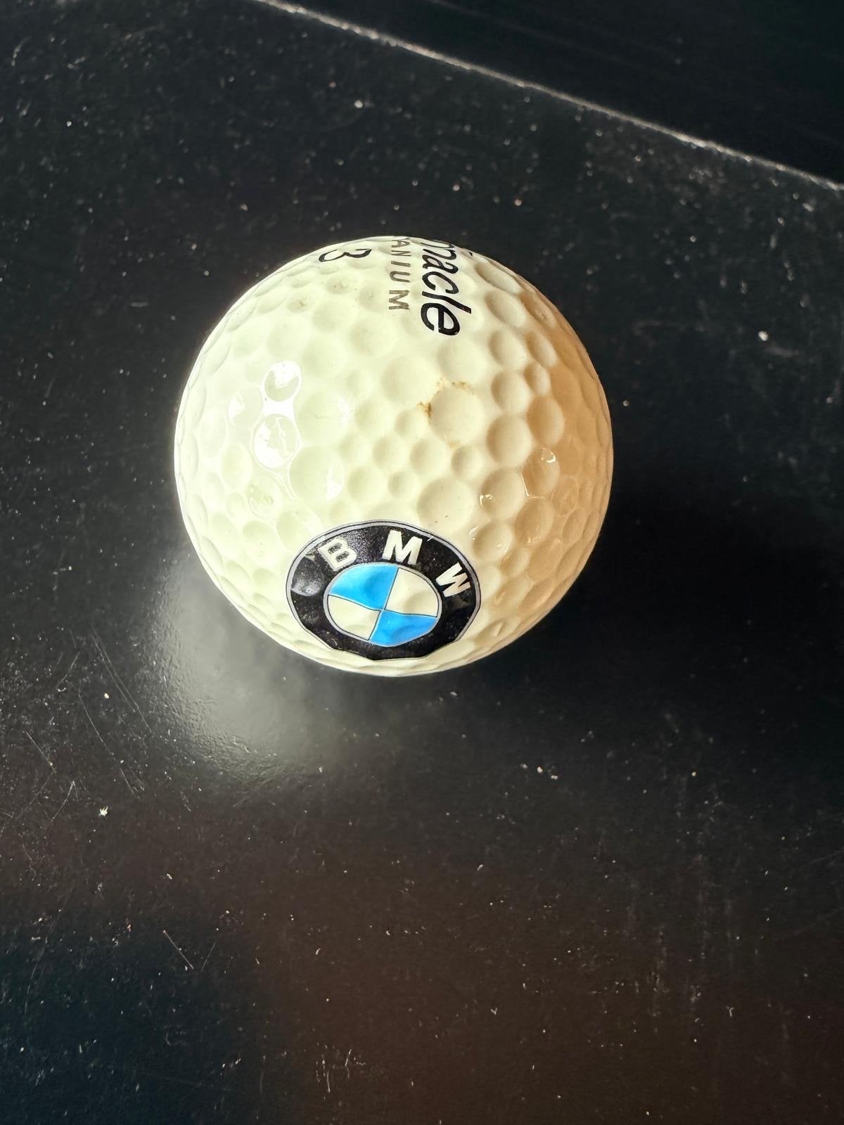 BMW Golfbal - Pinnacle Titanium, Sport en Fitness, Golf, Ophalen of Verzenden, Gebruikt, Bal(len), Overige merken