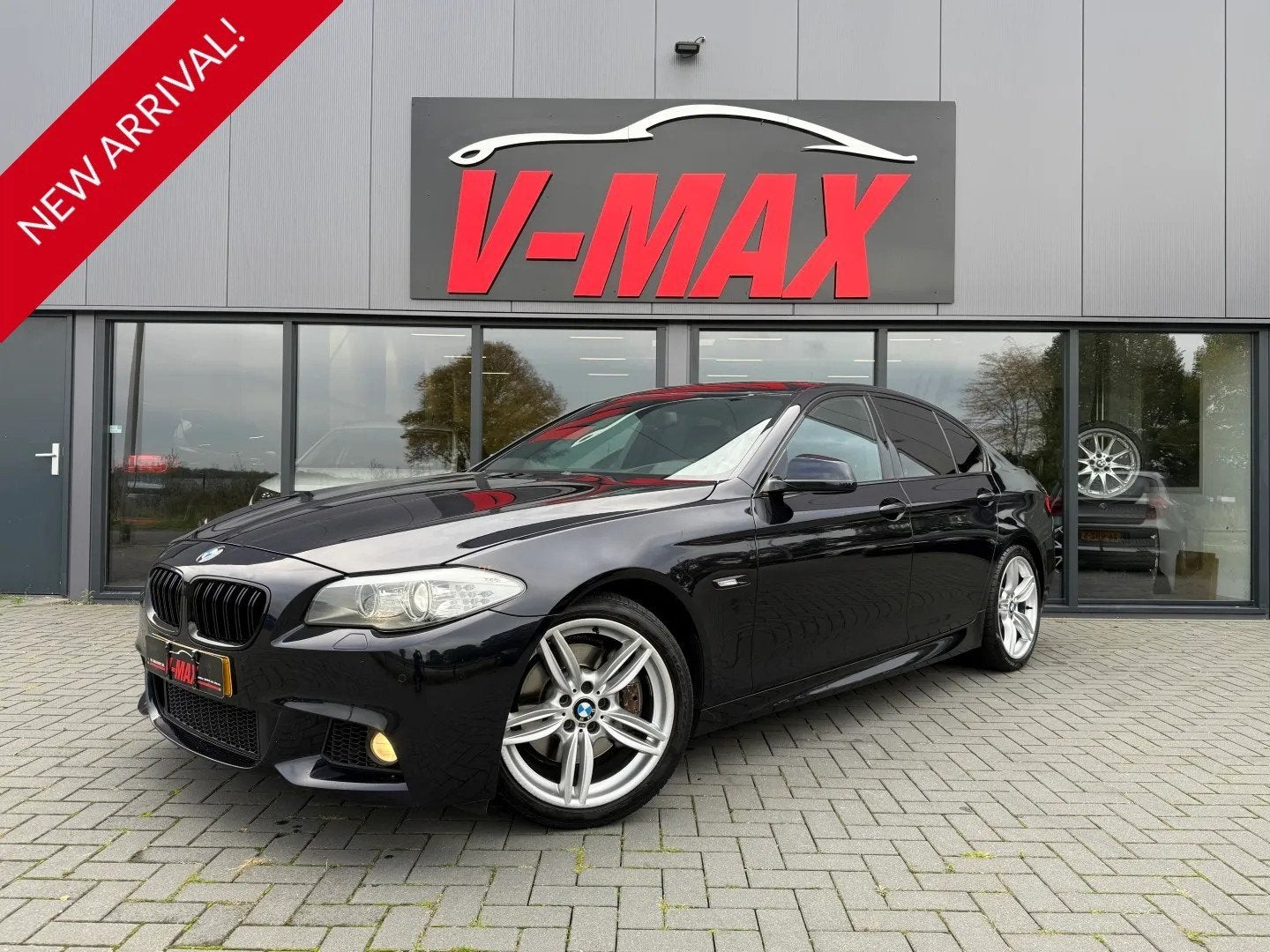 BMW 528i Sedan AUT M-Sport Vol Leder HUD Navi Prof Stoelverw, Automaat, Euro 5, Gebruikt, Zwart