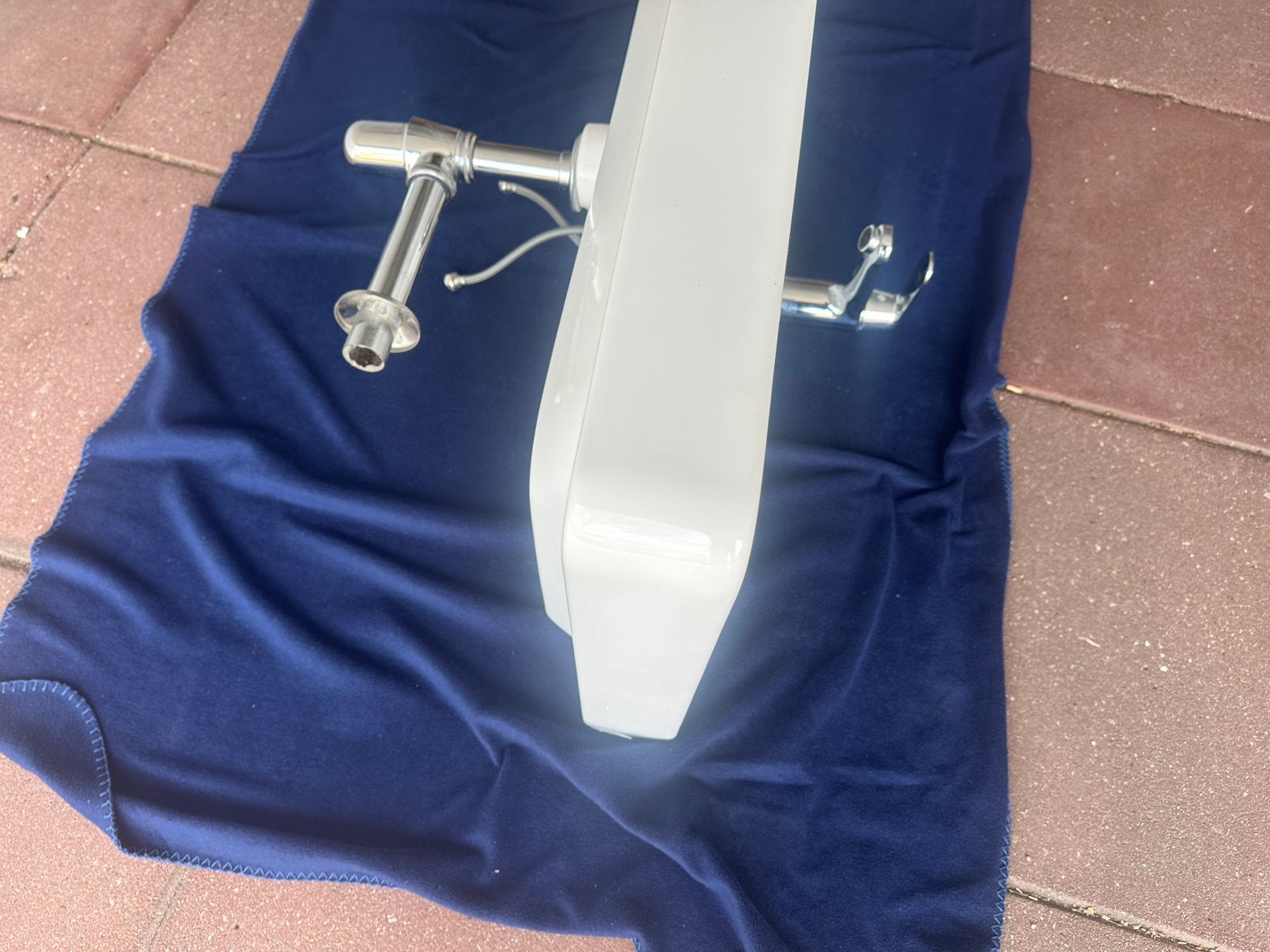 Nieuwe Geberit wastafel met grohe kraan, Ophalen, Nieuw, Steen, Wastafel