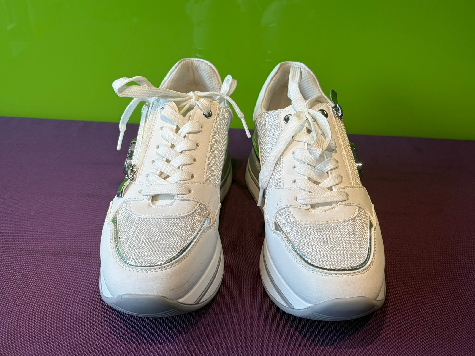Liu Jo witte plateau sneakers met rits – maat 39, Ophalen of Verzenden, Zo goed als nieuw