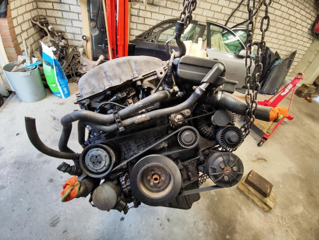 N52B25A motorblok defect - kleppendeksel dynamo n52 N52B25, Auto-onderdelen, Ophalen