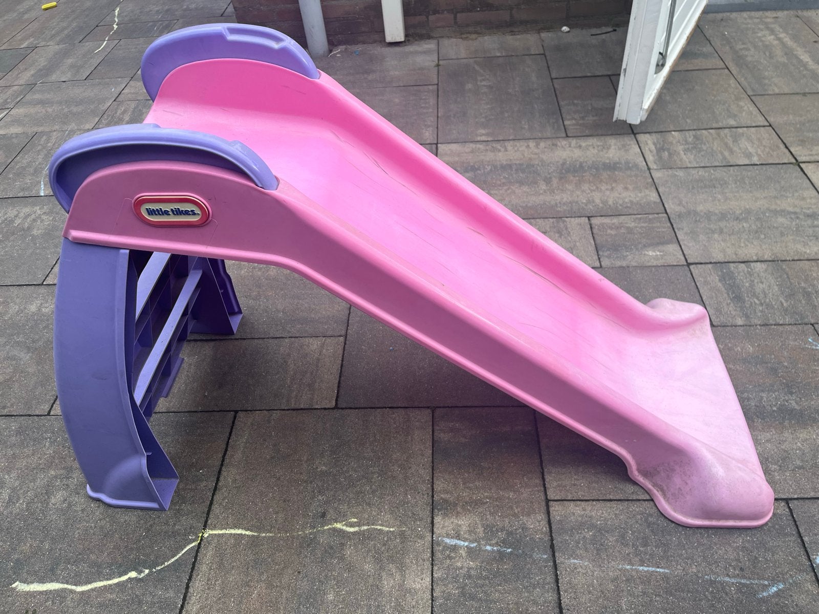 Gratis af te halen; Little Tikes Glijbaan Roze/Paars, Kinderen en Baby's, Speelgoed | Buiten | Speeltoestellen, Ophalen of Verzenden