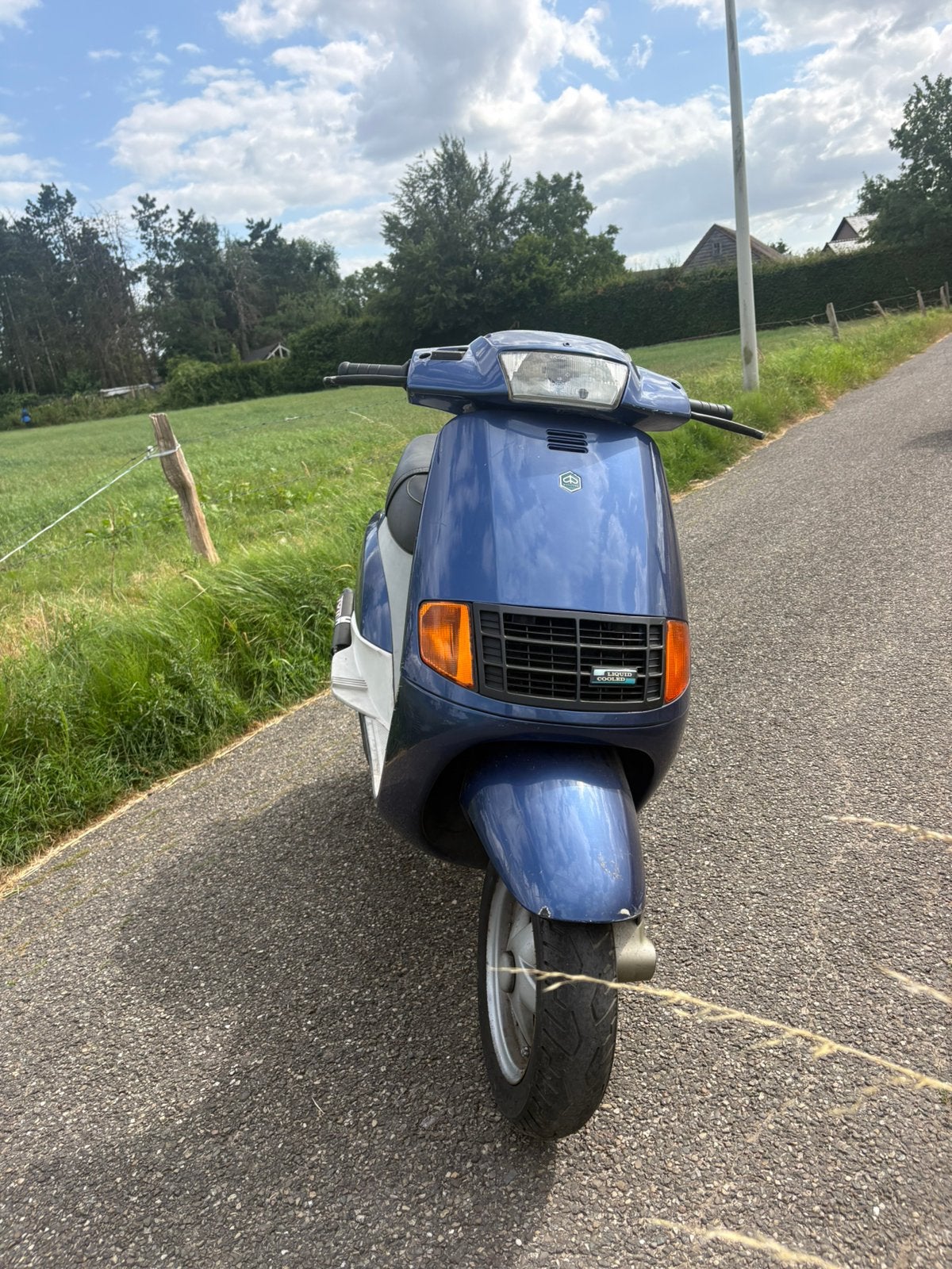 Piaggio qaurtz 50 cc lc zeldzame dubbele uitlaat, Fietsen en Brommers, Brommeronderdelen | Scooters, Ophalen, Zo goed als nieuw