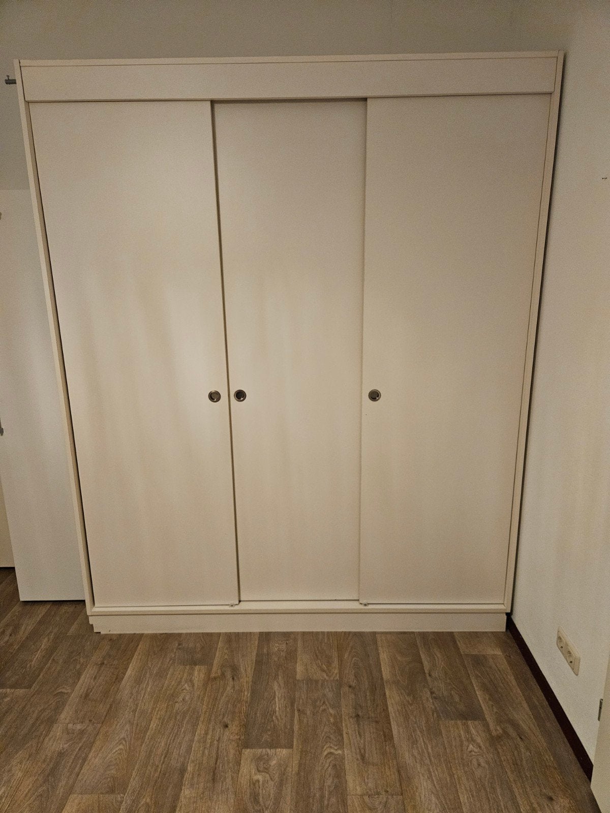 Kledingkast met schuifdeuren., Huis en Inrichting, Ophalen, Gebruikt, 200 cm of meer, 200 cm of meer