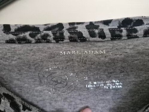 Grijs panterprint tshirt met steentjes Maat 36 h, Kleding | Dames, Onbekend, Ophalen of Verzenden, Zo goed als nieuw, Korte mouw