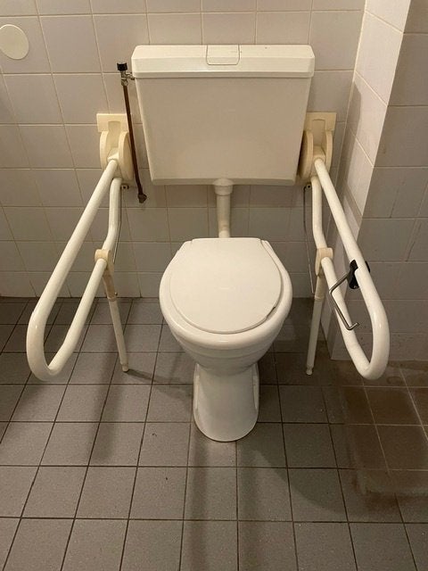 Douch en toilet hulptools, Ophalen, Gebruikt
