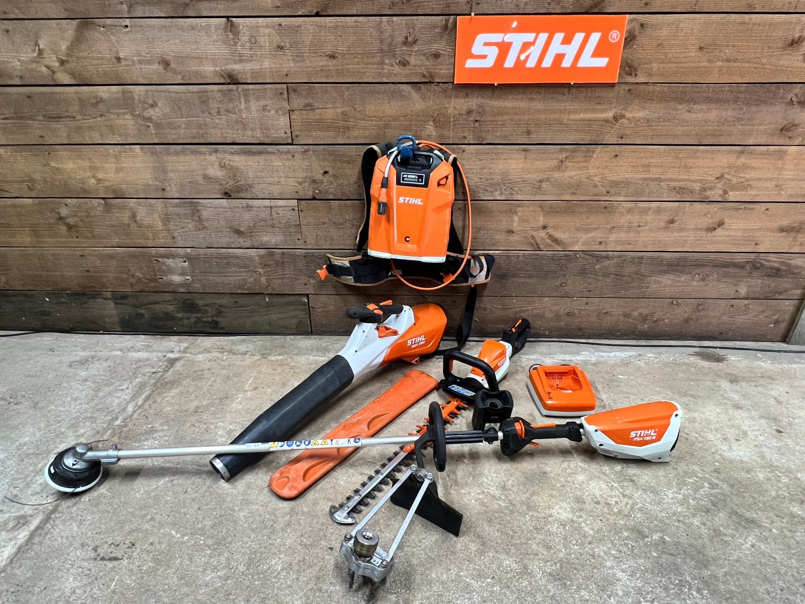 Complete stihl Accu hoveniers tuingereedschap set, Ophalen, Gebruikt, AR3000L, FSA130