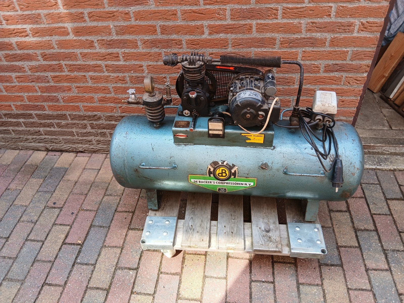 De Backer's Compressor N.V. Amsterdam-Dokkum, Ophalen, Gebruikt, Mobiel