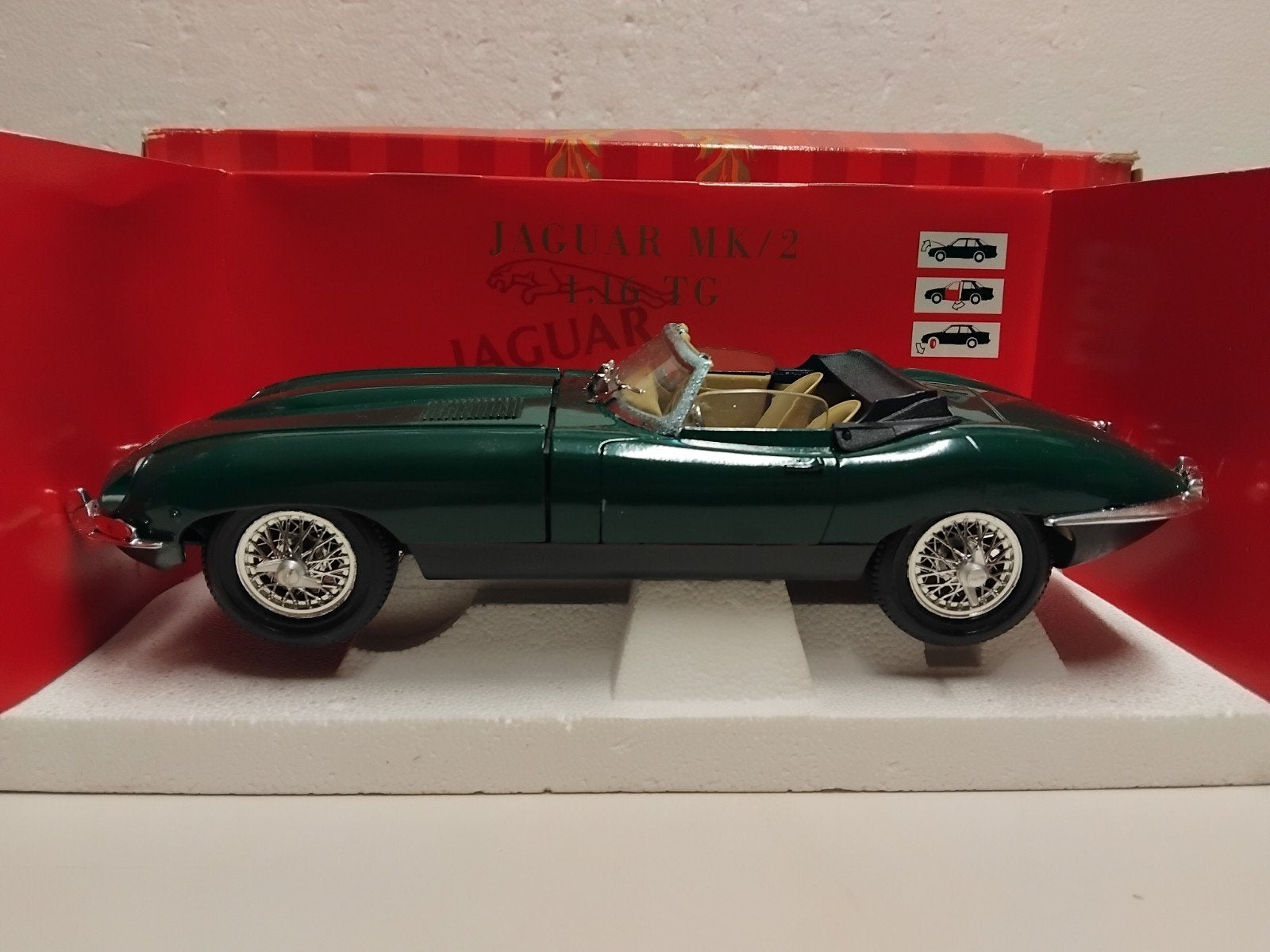 Jaguar E type XKE cabriolet donkergroen Polistil metal 1:16, Ophalen of Verzenden, Zo goed als nieuw, Auto, Overige merken