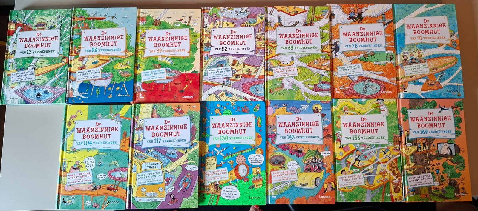 De waanzinnige boomhut deel 3 , 4 , 5 , 6 , 7, Ophalen of Verzenden, Zo goed als nieuw, Fictie algemeen