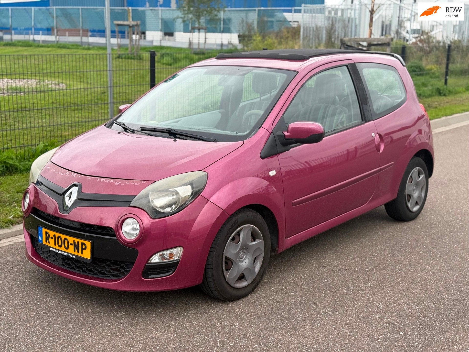 Renault Twingo 1.2 16V Acces|Airco|Nieuwe apk, Auto's, Voorwielaandrijving, Euro 5, Twingo, Gebruikt
