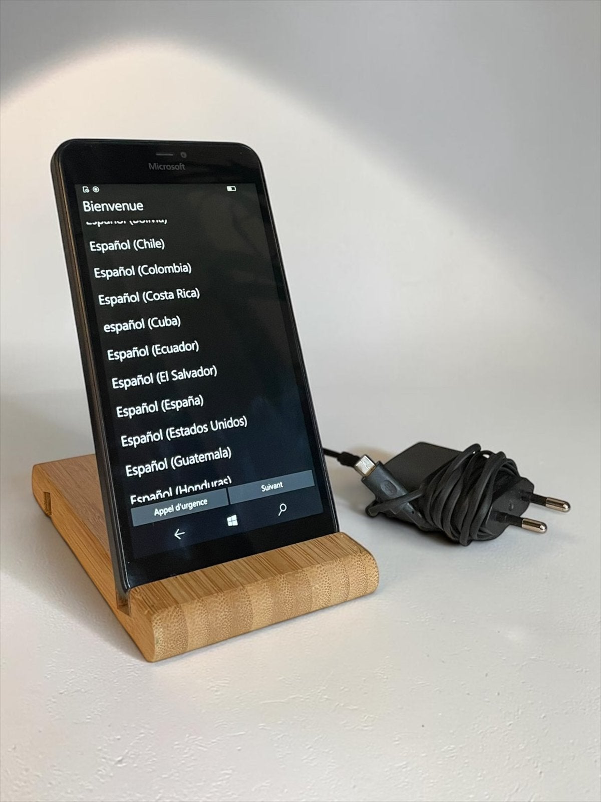 Microsoft Lumia-550 Smartphone - Phone, Case & Charger, Verzenden, 3 tot 6 megapixel, Zo goed als nieuw, Klassiek of Candybar