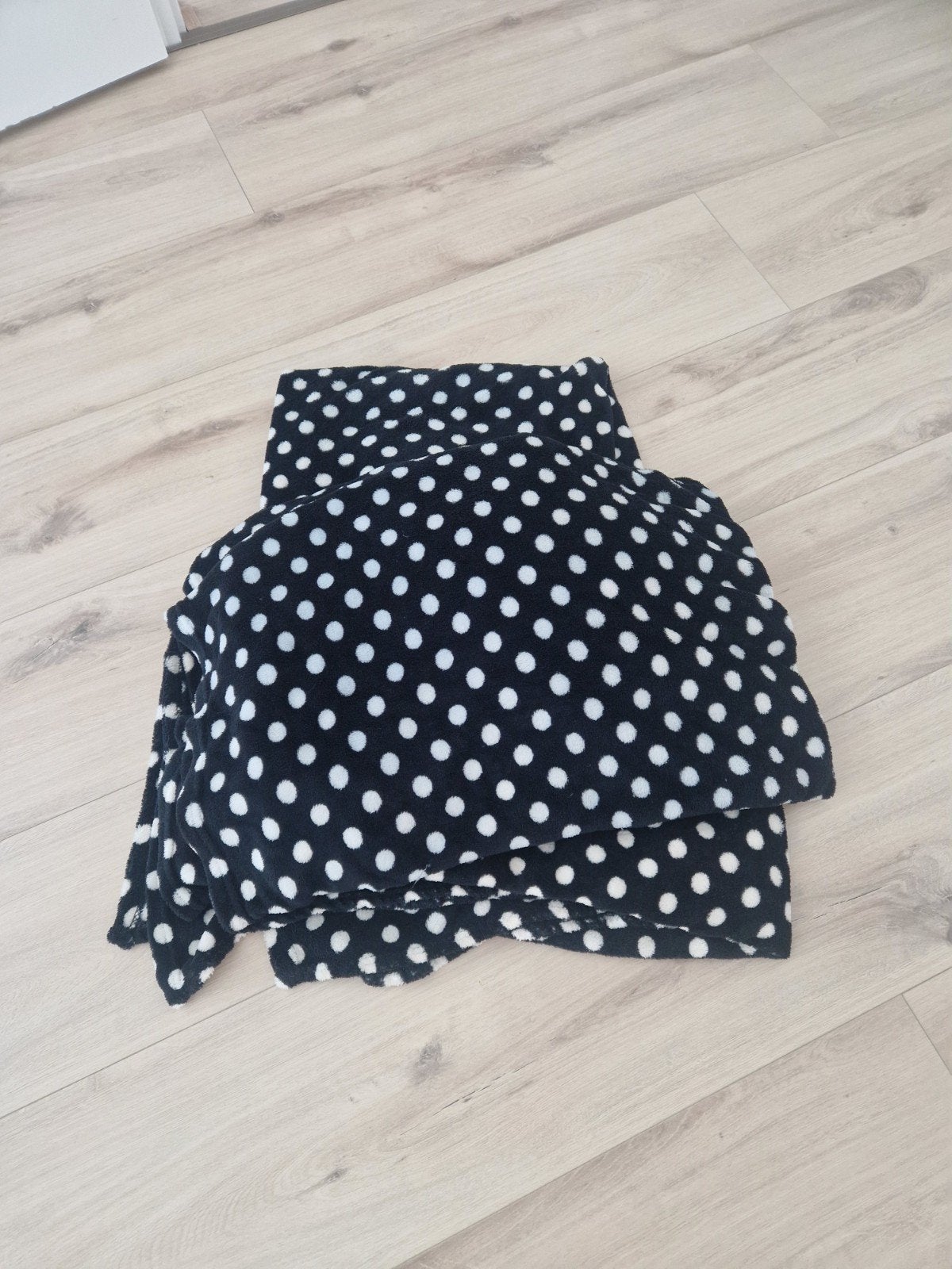 Zwart-wit gestippeld 3x fleece dekens, Ophalen of Verzenden, Zo goed als nieuw