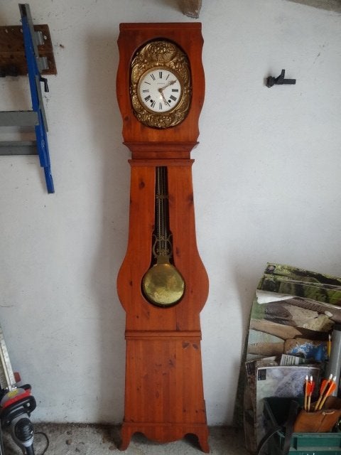 Staande klok, Comtoise, hoog ca 229 cm, met opwindsleutel, Ophalen