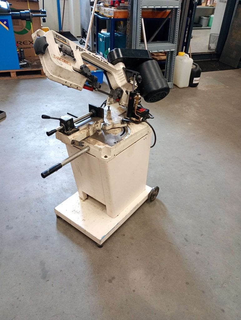 Metaallintzaag, 400V, instelbare zaagsnelheid., Doe-het-zelf en Verbouw, Gereedschap | Zaagmachines, Niet ingevuld, Gebruikt, 70 mm of meer