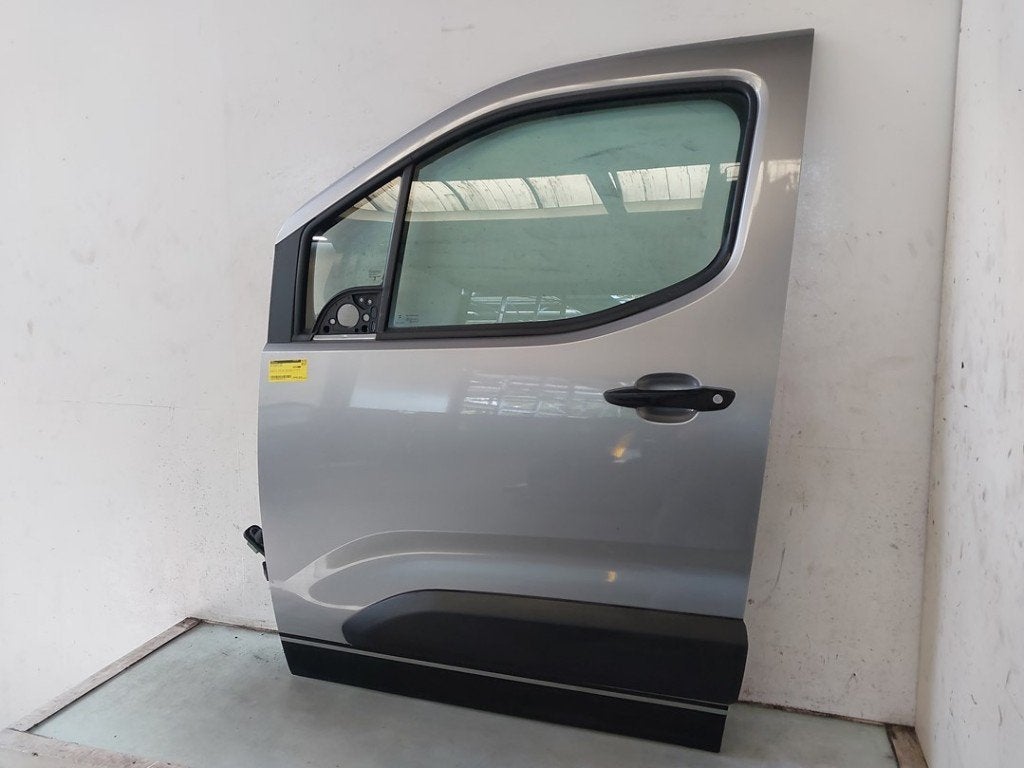 Portier Links Voor Opel Combo Cargo (2018-08/..) 9822696380, Gebruikt, Bahnhofsplatz, Rüsselsheim am Main 65423, , Duitsland, Opel
